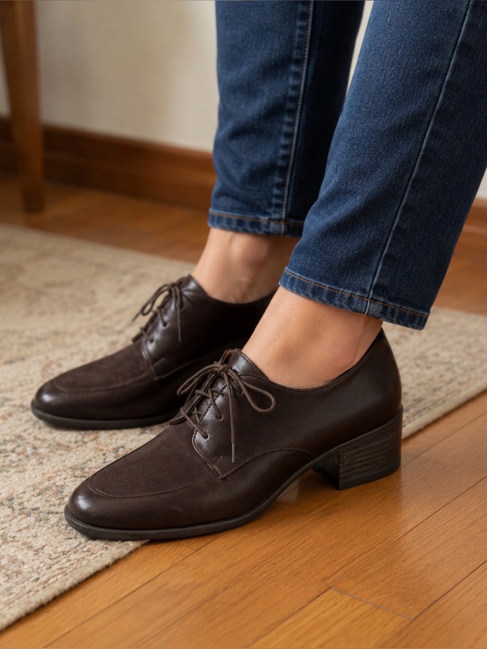 NICE!! Women's Munro Verona Brown Leather/Brown Fabric Lace up Shoes 9.5M USA